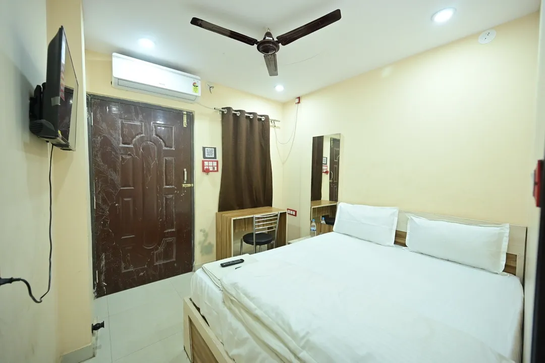 hotel with party hall in ohdar village, ranchi - hotel kailasha residency