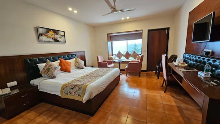 hotel with gym in bhatrojkhan, ranikhet - ecko woodsvilla resort