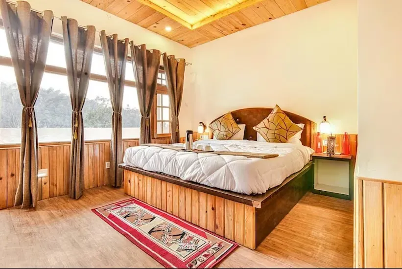 family Hotel with pool in bhatrojkhan, ranikhet - the parijat retreat