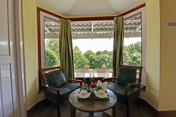 hotel with banquet hall in the mall, ranikhet - the ranikhet club