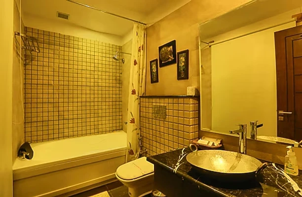 hotel with banquet hall in amari talli, rishikesh - aureva shaantam resort