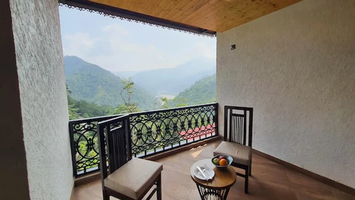 jacuzzi hotel in amari talli, rishikesh - aureva shaantam resort