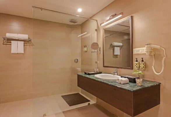 budget hotel in tapovan, rishikesh - lemon tree premier rishikesh