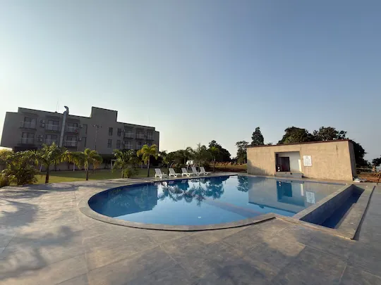 3 star hotel in malegaon, saputara - daksh the valley resort saputara