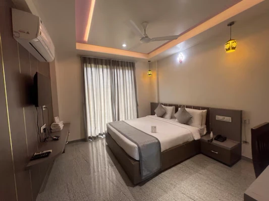 online room booking in malegaon, saputara - daksh the valley resort saputara