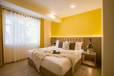 hotel in chota shimla, shimla for couples - alaya stays baljees melville divine 1 bhk with balcony & breathtaking view