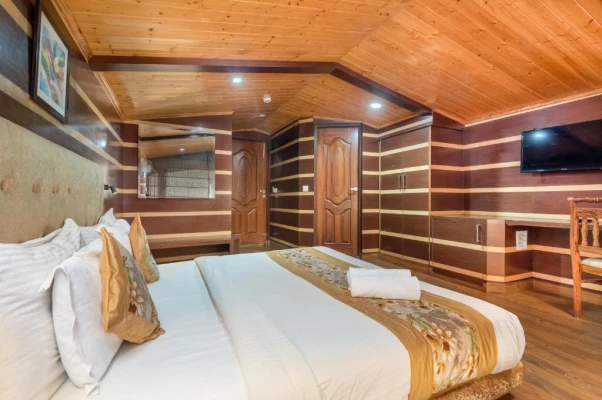 hotel in sankatmochan, shimla for couples - dls rock castle