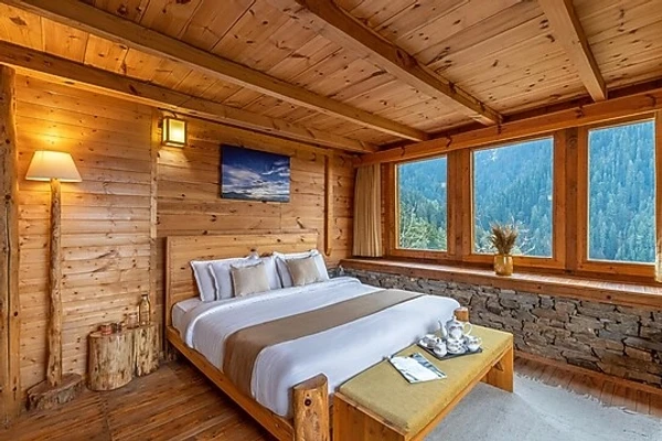 hotel in narkanda, shimla for family - elivaas skylounge pet friendly 4bhk with sauna & garden near haku temple shimla