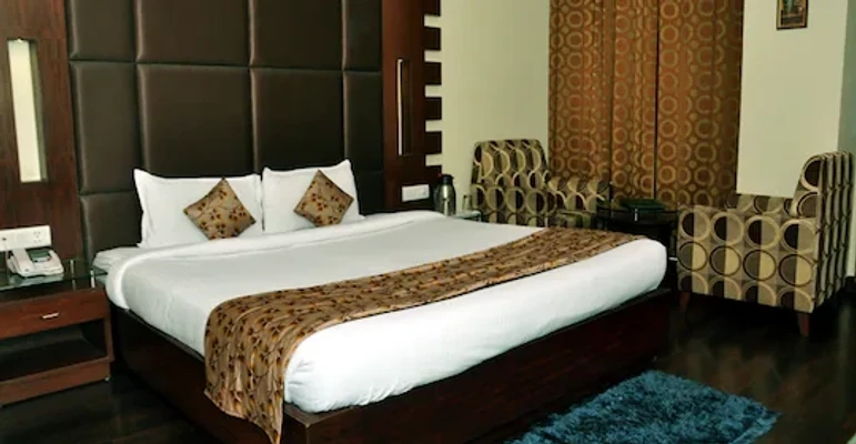 hotel with free parking in tutikandi, shimla - hotel ck international shimla