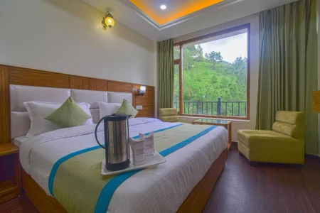 family Hotel with pool in totu, shimla - hotel the paal