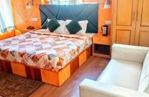 homestay in mall road, shimla with swimming pool - the adventure travel house