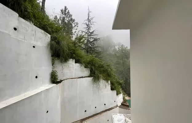 Homestay in totu, shimla with Private Pool - the paal shimla