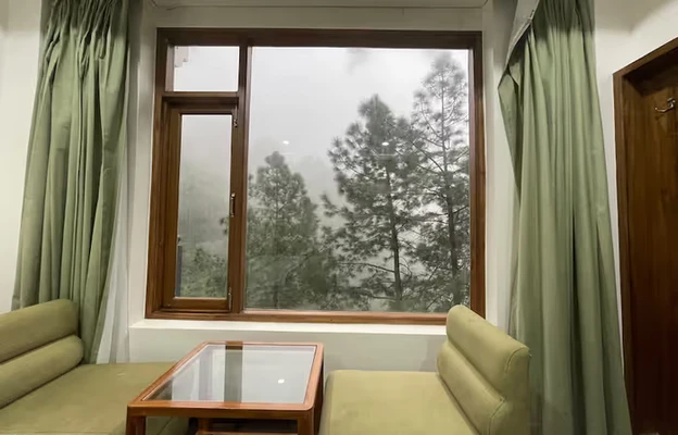 Homestay in totu, shimla with Private Pool - the paal shimla