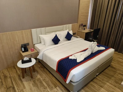 hotel with bar in nagar manmad road, shirdi - zip by spree hotels shirdi