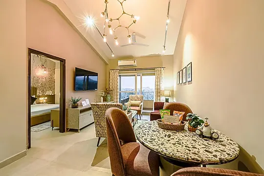 homestay in dharampur, solan with kitchen - alaya stays dilli villa 3 bhk with pvt pool theatre & gym