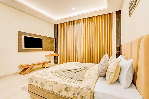 hotel with gym in dharampur, solan - alaya stays serene woods kasauli