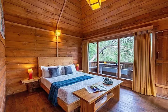 hotel with party hall in nagali, solan - alaya stays woodbine chalet 1 bedroom cottage with balcony shimla