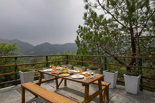 hotel near solan airport - alaya stays woodcrest chalet  duplex cottage with a loft shimla