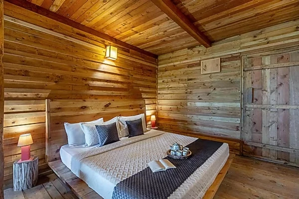 hotel with swimming pool in nagali, solan - alaya stays woodcrest chalet  duplex cottage with a loft shimla