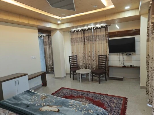 hotel with party hall in kandaghat, solan - river valley view homestay