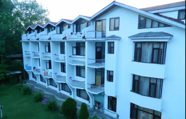 corporate hotels in hotel paradise srinagar