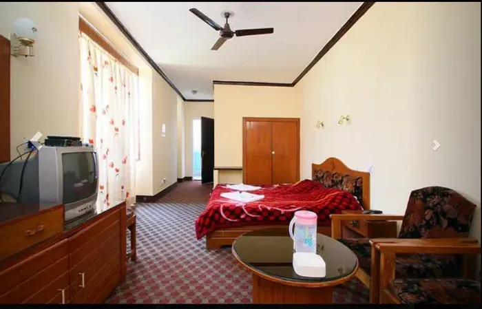 budget hotels in hotel paradise srinagar