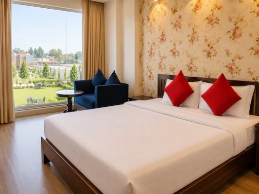 hotel with meeting room in chauraha, sultanpur - hotel vrindavan sultanpur