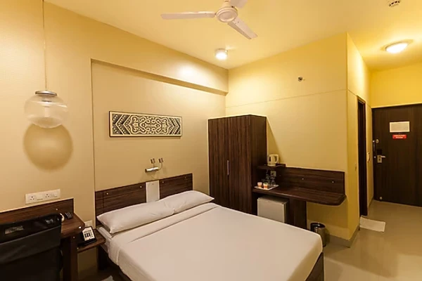 best corporate hotels in ginger surat surat