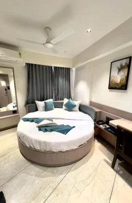 best unmarried couple friendly hotels in hotel comfort surat