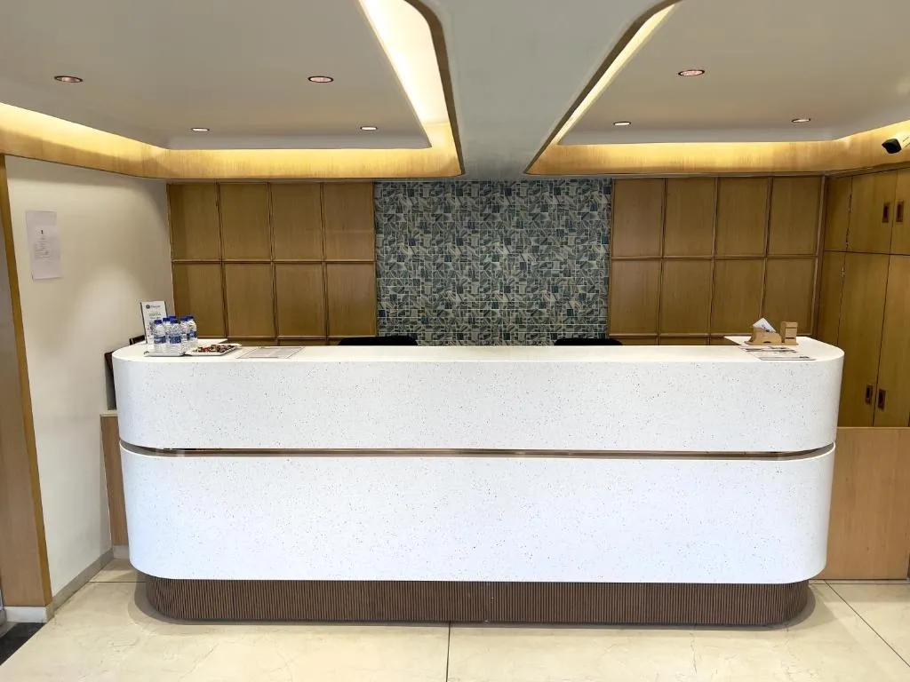 best 3 star hotels in hotel comfort surat