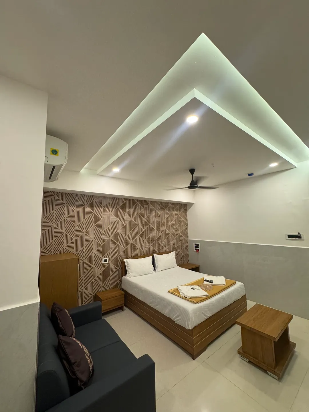 five star hotels in hotel kalp rooms surat