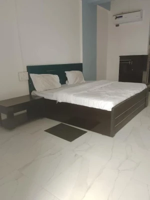 best day use hotels in hotel krishna rooms surat
