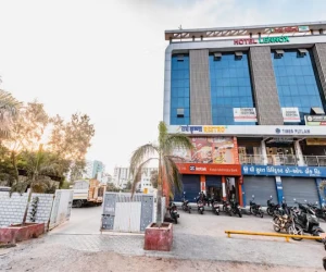 business travel hotels in hotel lennox surat