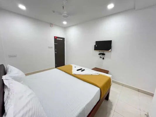 hotel with meeting room in saroli, surat - hotel nature peak