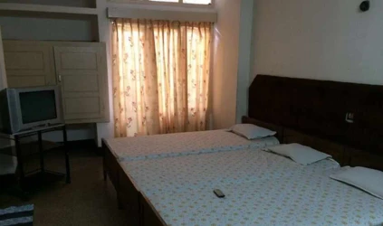 Homestay in railway station, thiruvananthapuram with Swimming Pool - lal tourist home