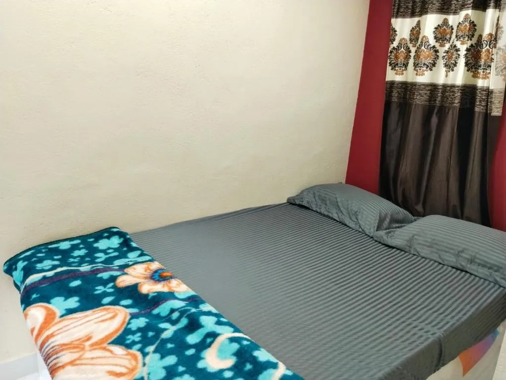 hotel near thiruvananthapuram railway station - ocean waves villa