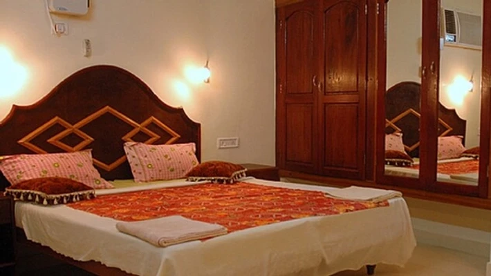 homestay with activities in triprayar, thrissur - golden sand beach home stay