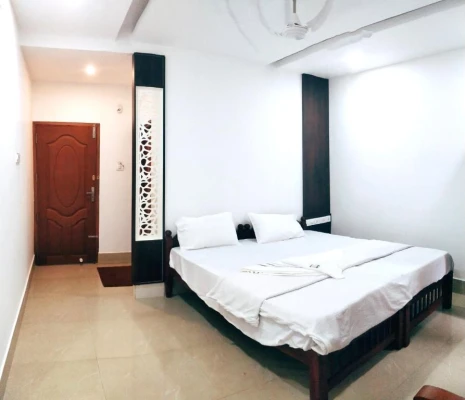 hotel in amalanagar, thrissur for couples - prajapuri hotel