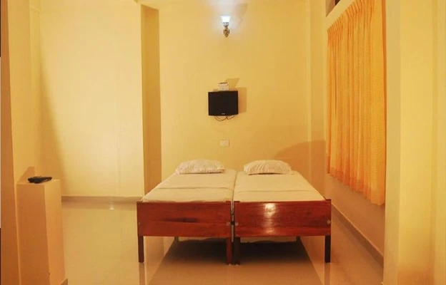 Homestay with Campfire in naikkanal, thrissur - wariyam heritage