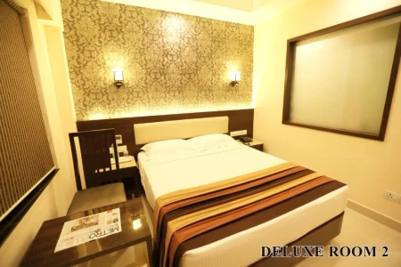 hotel with swimming pool in w blvd road, tiruchirappalli - hotel deepam