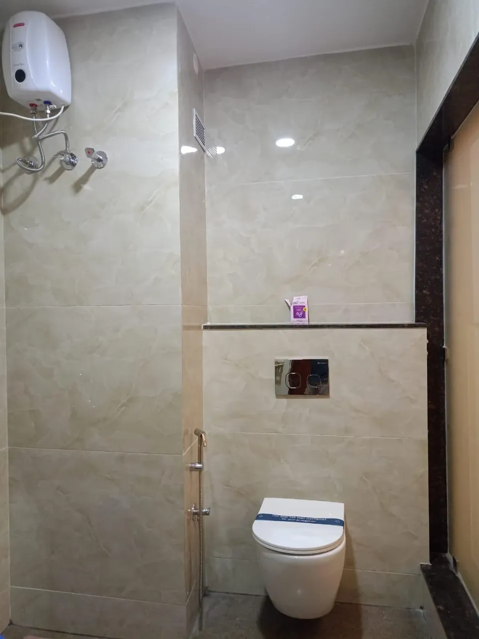 hourly stay hotels in sas square tiruchirappalli