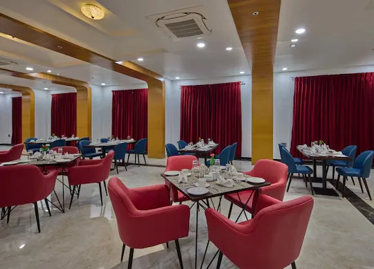 hotel with bar in srinivasapuram, tirupati - golden tulip tirupati
