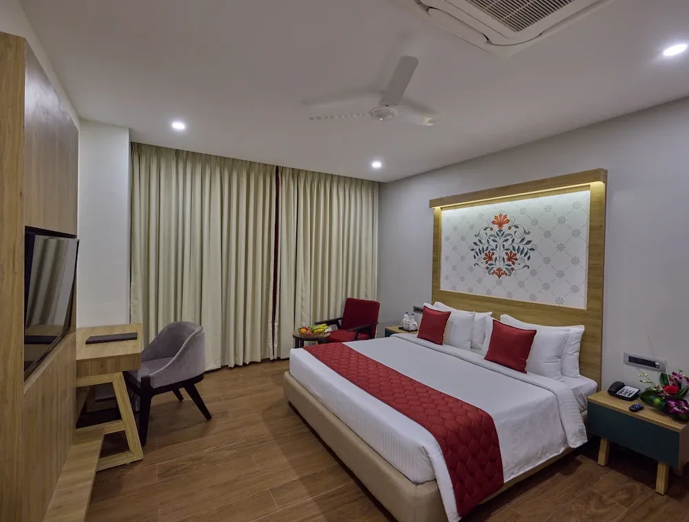 hotel with swimming pool in srinivasapuram, tirupati - golden tulip tirupati