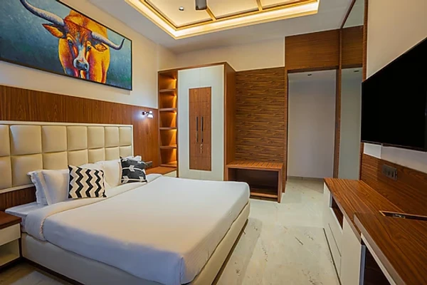 hotel with bar in yogavidyadham, trimbak - elivaas energise soul retreat trimbak