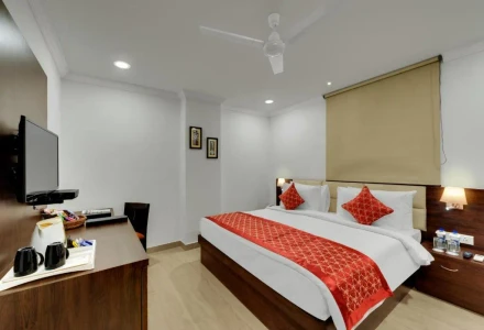 Hotel with banquet hall in ashok nagar, udaipur - avins beacon udaipur