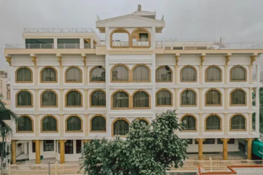 budget hotel in shavri colony, udaipur - barliyas heritage boutique