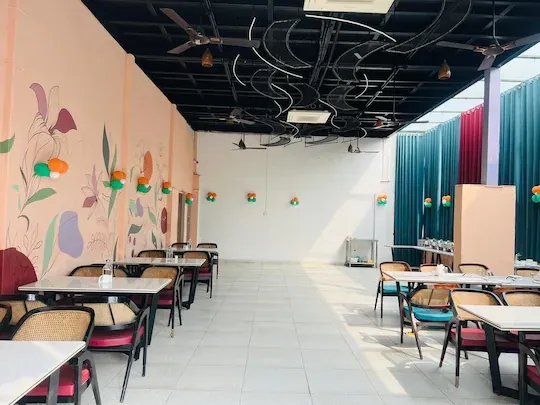 budget hotel in kharakua, udaipur - cosmos westend city centre