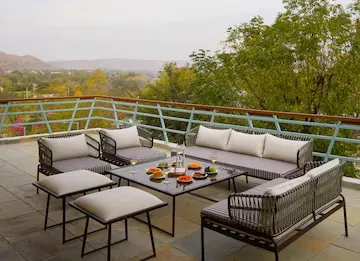 hotel with meeting room in madar, udaipur - elivaas festiva mansion 3 bhk villa with pvt pool & garden