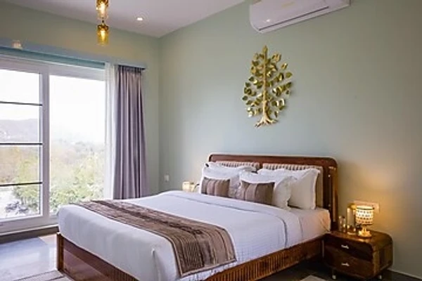 madar, udaipur hotel booking - elivaas festiva mansion 3 bhk villa with pvt pool & garden