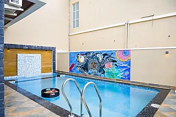 hotel in dhinkli, udaipur for couples - elivaas palazao country style 3 bhk villa with pvt pool